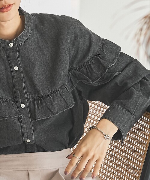 coen（コーエン）の「デニムフリルブラウス（シャツ/ブラウス・レディース・ダークグレー/オフホワイト/コバルトブルー・M/L）」の5枚目の写真