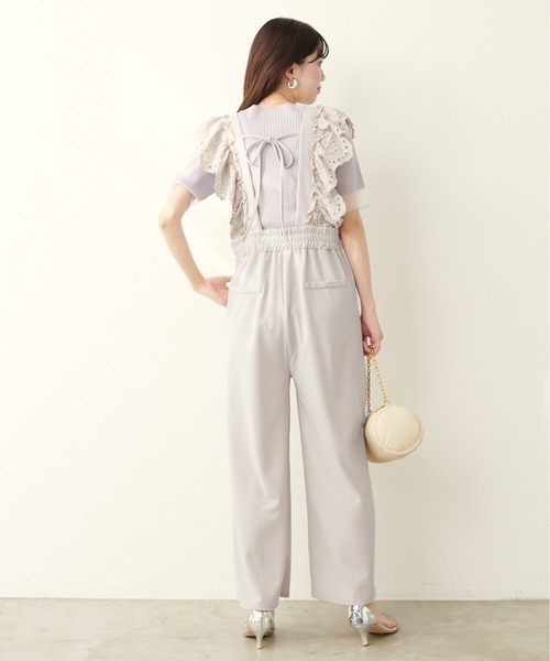 natural couture（ナチュラルクチュール）の「【WEB限定】スカラップ刺繍使いサロペット（サロペット/オーバーオール・レディース・グレイッシュベージュ/ブラック/サックスブルー・LARGE/MEDIUM）」の15枚目の写真