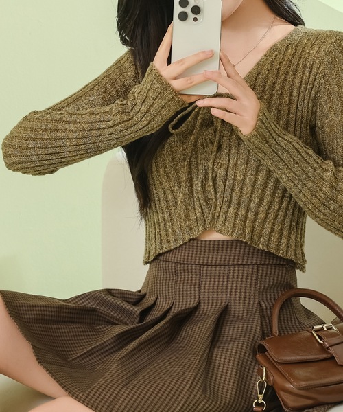 Lace Ladies(レースレディース)の「Vネック レースアップ コンパクト リブ ニット プルオーバー(ニット/セーター・レディース・パープル/ネイビー/グリーン/グレー・FREE)」の15枚目の写真
