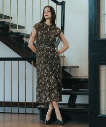 フラワー柄プリーツワンピース