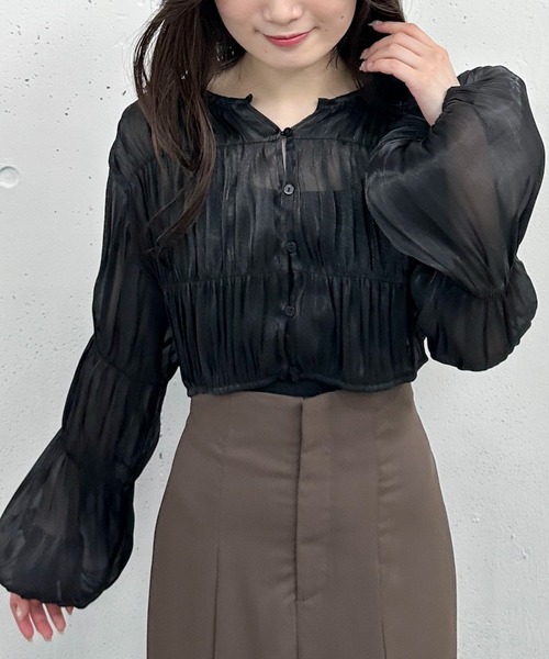 archives（アルシーヴ）の「シャイニーシアーギャザーブラウス／（シャツ/ブラウス・レディース・モカ/ブラック/アイボリー・MEDIUM）」の12枚目の写真