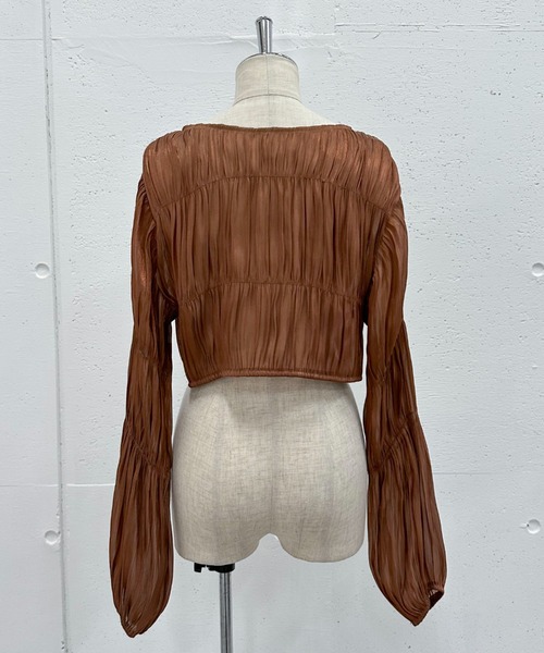 archives（アルシーヴ）の「シャイニーシアーギャザーブラウス／（シャツ/ブラウス・レディース・モカ/ブラック/アイボリー・MEDIUM）」の19枚目の写真