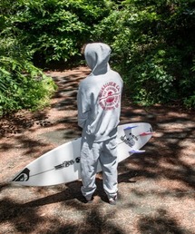 BOARDWALK FLEECE HOO/クイックシルバーバックプリントプルオーバーパーカー・フーディー