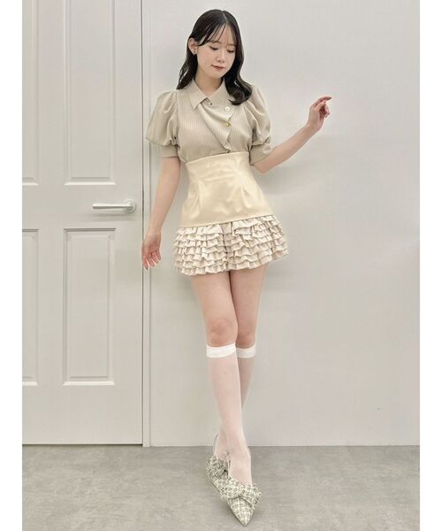 dazzlin（ダズリン）の「スーパーミニチラフリルスカパン（その他パンツ・レディース・アイボリー/ブラック・SMALL/MEDIUM）」の15枚目の写真