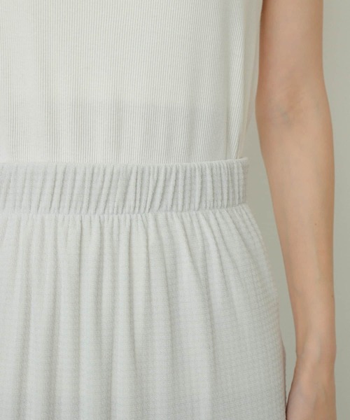 SENSE OF PLACE by URBAN RESEARCH（センスオブプレイスバイアーバンリサーチ）の「シアーラメベロアスカート（スカート・レディース・オフホワイト/ブラック/ピンク・ONE）」の16枚目の写真