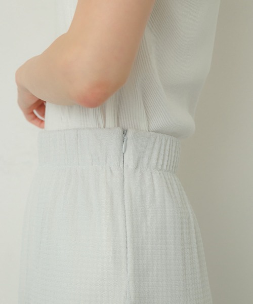 SENSE OF PLACE by URBAN RESEARCH（センスオブプレイスバイアーバンリサーチ）の「シアーラメベロアスカート（スカート・レディース・オフホワイト/ブラック/ピンク・ONE）」の17枚目の写真