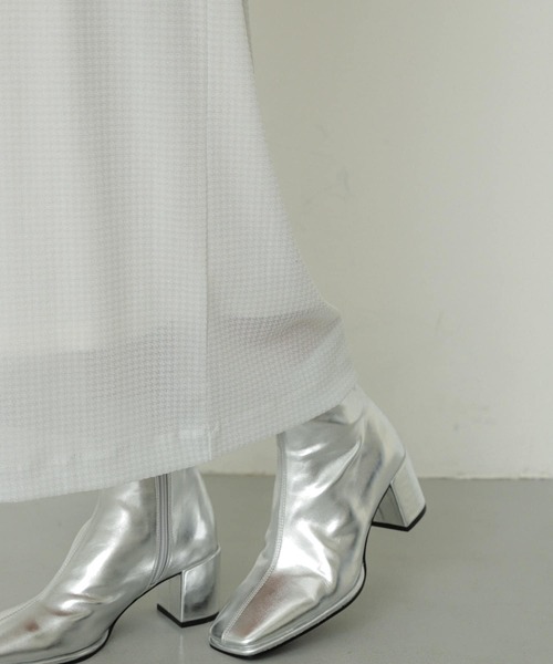 SENSE OF PLACE by URBAN RESEARCH（センスオブプレイスバイアーバンリサーチ）の「シアーラメベロアスカート（スカート・レディース・オフホワイト/ブラック/ピンク・ONE）」の18枚目の写真