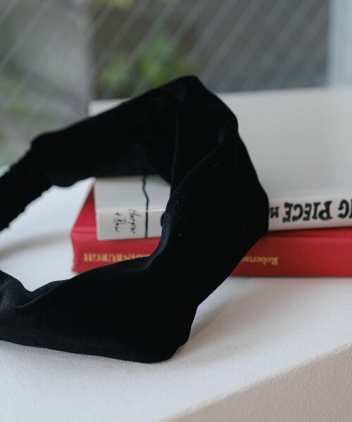 Kastane(カスタネ)の「*ベロアヘアバンド(ヘアバンド・レディース・ブラック/ブラウン・FREE)」の7枚目の写真