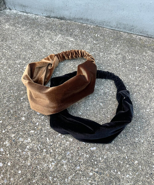 Kastane(カスタネ)の「*ベロアヘアバンド(ヘアバンド・レディース・ブラック/ブラウン・FREE)」の12枚目の写真