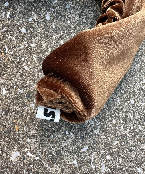 Kastane(カスタネ)の「*ベロアヘアバンド(ヘアバンド・レディース・ブラック/ブラウン・FREE)」の17枚目の写真