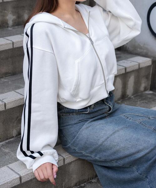 WEGO(ウィゴー)の「WEGO/裏起毛Wジップショートパーカー(パーカー・レディース・アイボリー/ブラック/杢グレー/ブラック系その他/ホワイト系その他・FREE)」の10枚目の写真