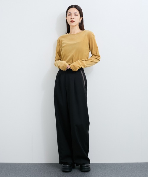 le cercle ADAM ET ROPE'(ルセルクルアダムエロペ)の「シアーベロアトップス(Tシャツ/カットソー・レディース・ホワイト/チャコールグレー/マスタード/ライム・FREE)」の7枚目の写真