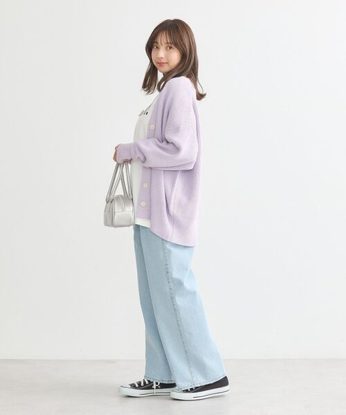 earth music&ecology(アースミュージックアンドエコロジー)の「アンチピリングVネックカーディガン(カーディガン/ボレロ・レディース・ブルー/ブラック/ラベンダー/杢グレー/レモンイエロー・FREE)」の22枚目の写真