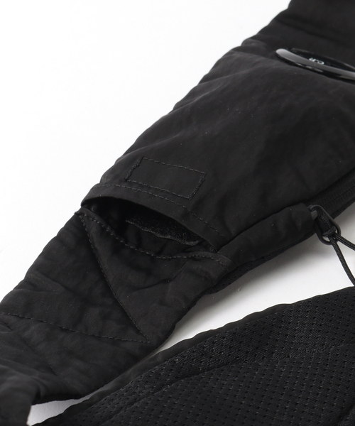 C.P. COMPANY（シーピーカンパニー）の「【C.P. Company / シーピーカンパニー】ACCESSORIES BAG IN NYLON B（ボディバッグ/ウエストポーチ・メンズ・ブラック/グリーン・FREE）」の16枚目の写真