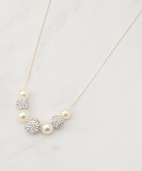 SHOO・LA・RUE（シューラルー）の「【セレモニー】ポイントパヴェボールネックレス（ネックレス・レディース・シルバー/ゴールド/ピンクゴールド・00）」の2枚目の写真