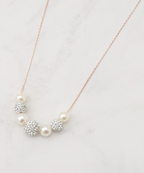 SHOO・LA・RUE（シューラルー）の「【セレモニー】ポイントパヴェボールネックレス（ネックレス・レディース・シルバー/ゴールド/ピンクゴールド・00）」の5枚目の写真
