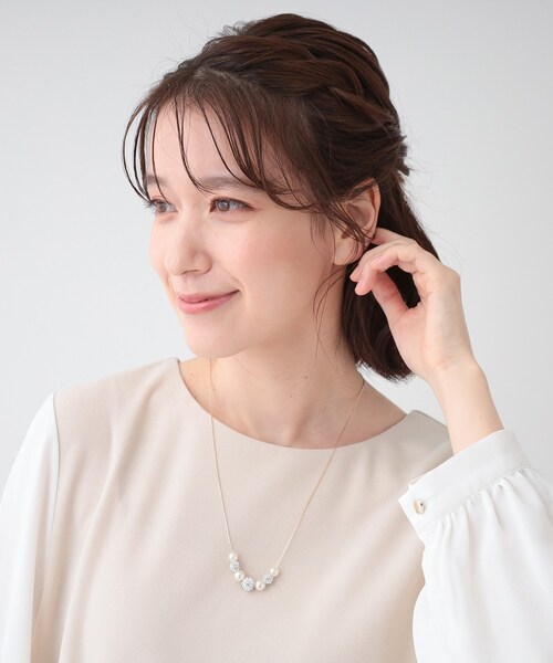 SHOO・LA・RUE（シューラルー）の「【セレモニー】ポイントパヴェボールネックレス（ネックレス・レディース・シルバー/ゴールド/ピンクゴールド・00）」の8枚目の写真