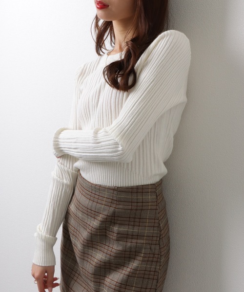 Lace Ladies(レースレディース)の「クルーネック タイトシルエット シンプル リブ ニット トップス(ニット/セーター・レディース・モカ/ホワイト/アイボリー/グレイッシュベージュ/ブラック・FREE)」の17枚目の写真
