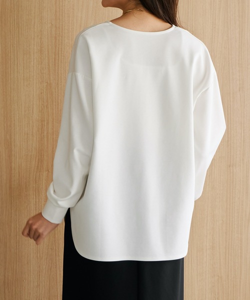Emma Taylor(エマテイラー)の「ライトダンボールジップキーネックプルオーバー(Tシャツ/カットソー・レディース・ホワイト/ブラック/ライトベージュ・FREE)」の5枚目の写真