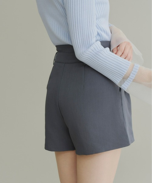 Olu.（オルドット）の「ツータックショートパンツ（その他パンツ・レディース・ベージュ/ブラック/グレー・FREE）」の19枚目の写真