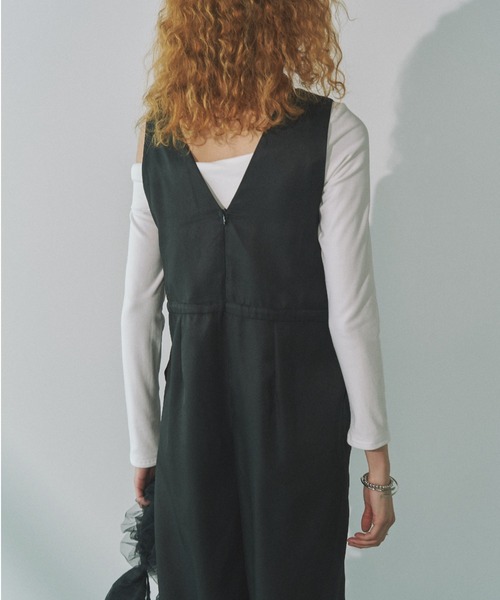 Solace（ソレイス）の「Vネックオールインワン（サロペット/オーバーオール・レディース・グレー/ブラック・FREE）」の6枚目の写真