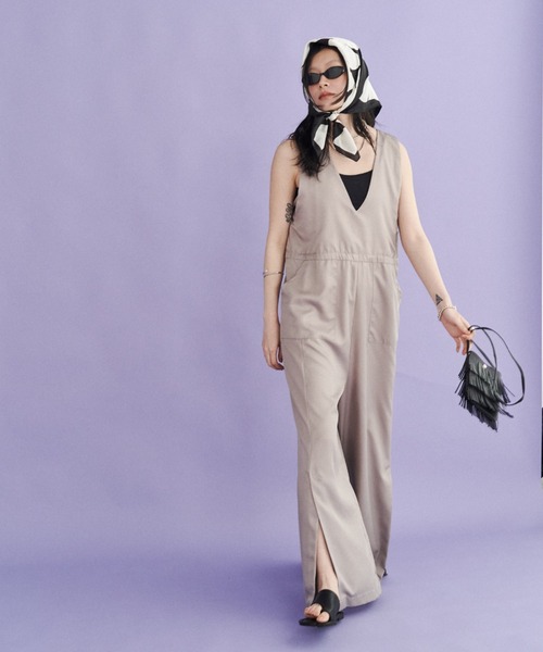 Solace（ソレイス）の「Vネックオールインワン（サロペット/オーバーオール・レディース・グレー/ブラック・FREE）」の15枚目の写真