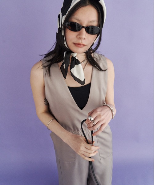 Solace（ソレイス）の「Vネックオールインワン（サロペット/オーバーオール・レディース・グレー/ブラック・FREE）」の19枚目の写真