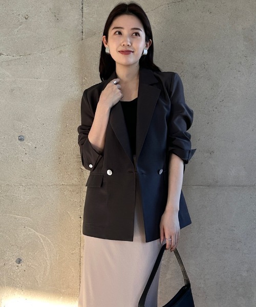 anuans（アニュアンス）の「エアリーシアージャケット