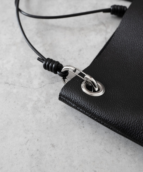 Senti（センティ）の「SENTI センティ / SHRINK LEATHER SHOULDER BAG シュリンクレザーショルダーバッグ / 3036（ショルダーバッグ・メンズ・ブラック/ブラック系その他・FREE）」の7枚目の写真