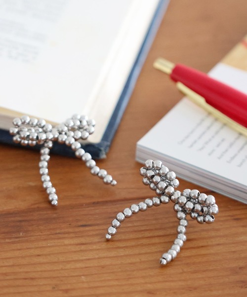 niko and...（ニコアンド）の「ビーズリボンピアス（ピアス（両耳用）・レディース・ブラック/グレー/ホワイト・0）」の3枚目の写真