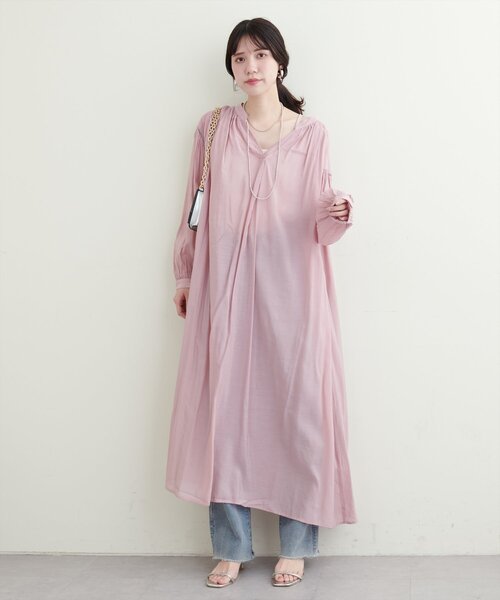 natural couture(ナチュラルクチュール)の「ハシゴレース使いたっぷりギャザーワンピース(ワンピース・レディース・ブラック/オフホワイト/ピンク/グリーン・FREE)」の8枚目の写真