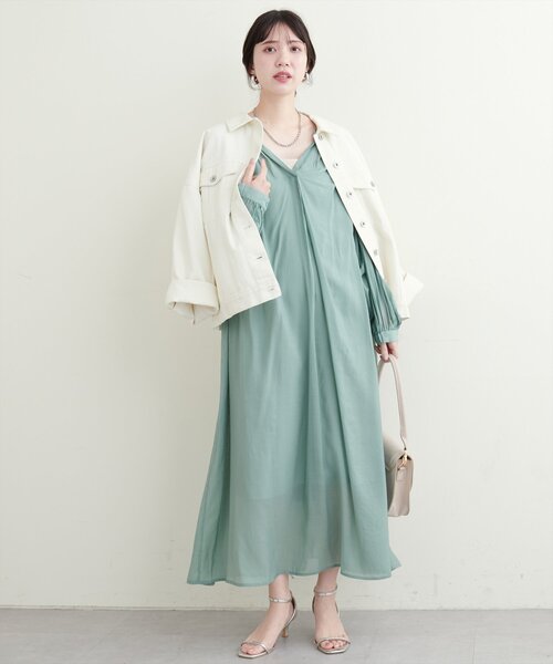natural couture(ナチュラルクチュール)の「ハシゴレース使いたっぷりギャザーワンピース(ワンピース・レディース・ブラック/オフホワイト/ピンク/グリーン・FREE)」の6枚目の写真