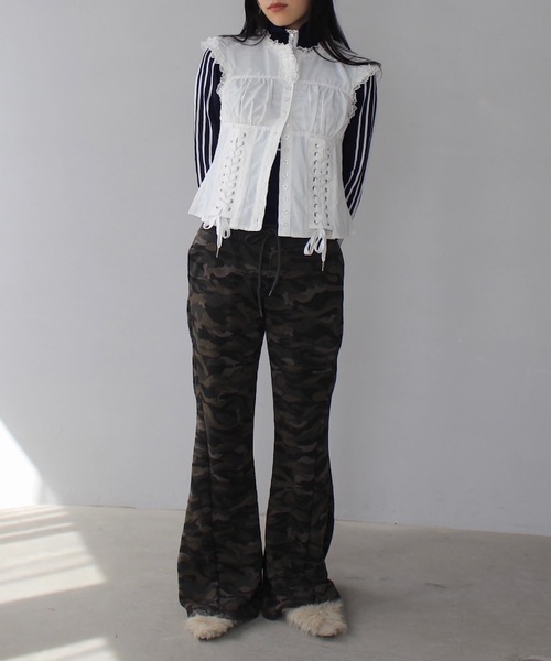 SANSeLF(サンセルフ)の「【SANSeLF】カモフラ柄リラックスフレアパンツ sanw25s065(その他パンツ・レディース・カモフラージュ・FREE)」の5枚目の写真