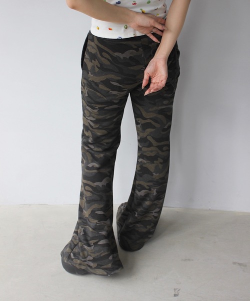 SANSeLF】カモフラ柄リラックスフレアパンツ sanw25s065（その他