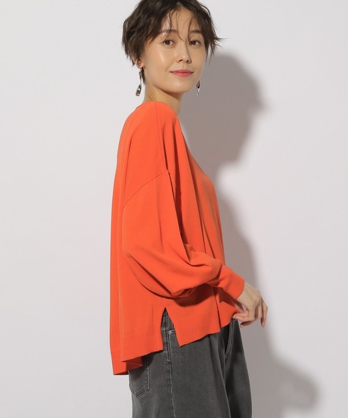 Elura（エルーラ）の「サラサラタッチボートネックプルオーバー/ 291201（ニット/セーター・レディース・オフホワイト/ブルー/ネイビー/イエロー/オレンジ/ダークネイビー・MEDIUM/LARGE）」の14枚目の写真