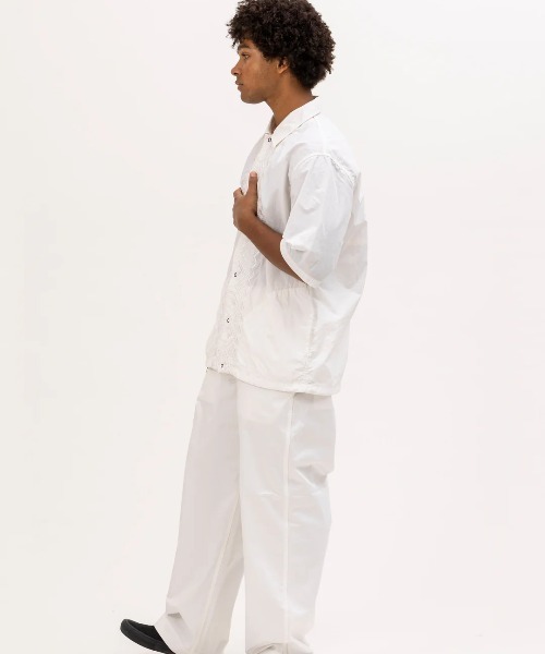 UNFRM OUTDOOR STANDARD(ユニフォームアウトドアスタンダード)の「【UNFRM OUTDOOR STANDARD:ユニフォームアウトドアスタンダード】PE TYPEWRITER AFRICAN EMBROIDERY S/S WORK SHIRT ワークシャツ 刺繍 リングドットボタン ポケット付き 裾スピンドル(シャツ/ブラウス・メンズ・ネイビー/オフホワイト・MEDIUM/LARGE/X-LARGE)」の10枚目の写真
