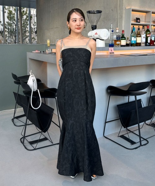 asa | . ANDRESDで人気のV line jacquard dressの形をそのままで