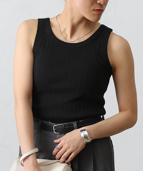 COLONY 2139（コロニートゥーワンスリーナイン）の「ワイドリブクルータンクトップ（タンクトップ・レディース・モカ/ブラック/オフホワイト/カーキ・FREE）」の2枚目の写真