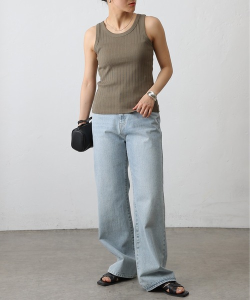 COLONY 2139（コロニートゥーワンスリーナイン）の「ワイドリブクルータンクトップ（タンクトップ・レディース・モカ/ブラック/オフホワイト/カーキ・FREE）」の18枚目の写真