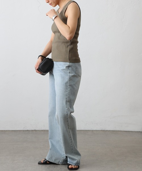 COLONY 2139（コロニートゥーワンスリーナイン）の「ワイドリブクルータンクトップ（タンクトップ・レディース・モカ/ブラック/オフホワイト/カーキ・FREE）」の20枚目の写真