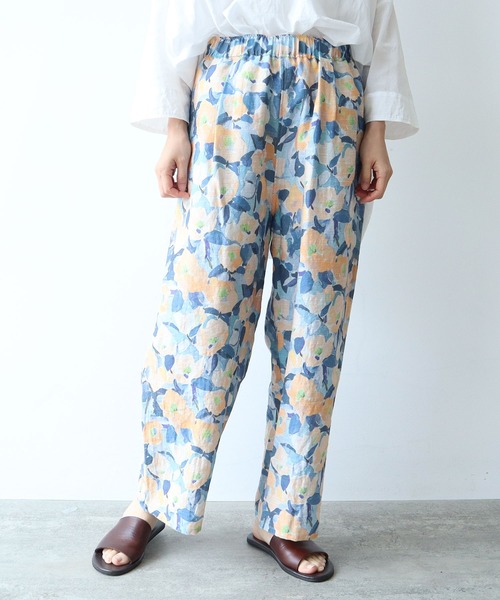 【専用】２点まとめ買い シニヨン水彩柄パンツ ✨シアンシャツ △水彩ハナプリントパンツ（その他パンツ）｜yuni（ユニ ）の