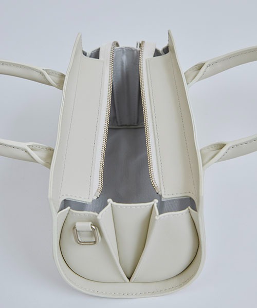 WILLFULLY（ウィルフリー）の「cylinder real leather mulch bag