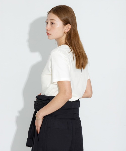 URBAN RESEARCH Sonny Label(アーバンリサーチサニーレーベル)の「オーガニックコットンコンパクトスムースTシャツ(Tシャツ/カットソー・レディース・ミント/イエロー/ブラウン/オフホワイト・FREE)」の9枚目の写真