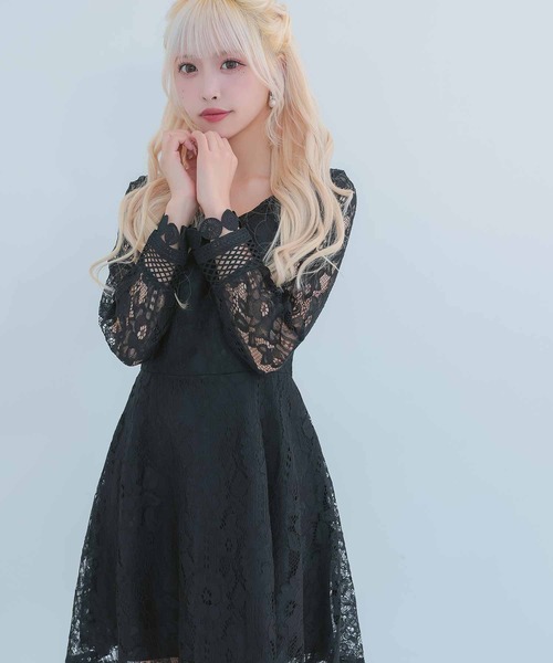 myMinette(マイミネット)の「キャバドレス ミニ フレア 長袖 ハイウエスト切替 総レースドレス(ドレス・レディース・ブラック/ホワイト・MEDIUM)」の5枚目の写真