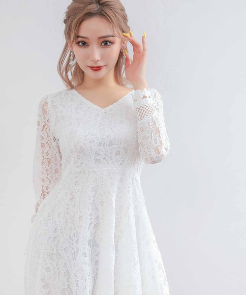 myMinette(マイミネット)の「キャバドレス ミニ フレア 長袖 ハイウエスト切替 総レースドレス(ドレス・レディース・ブラック/ホワイト・MEDIUM)」の9枚目の写真