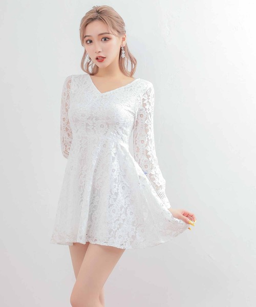 myMinette(マイミネット)の「キャバドレス ミニ フレア 長袖 ハイウエスト切替 総レースドレス(ドレス・レディース・ブラック/ホワイト・MEDIUM)」の10枚目の写真
