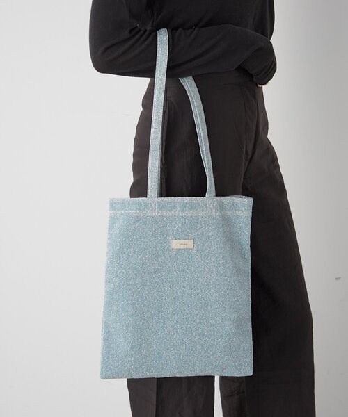 BIRTHDAY BAR（バースデイバー）の「ラメフラットトートバッグ（トートバッグ・レディース・シルバー/サックスブルー/ブラック/シルバー系その他・0）」の2枚目の写真