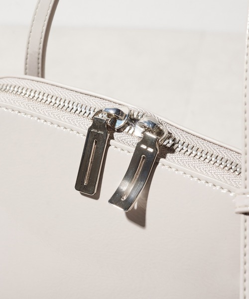 ADD CULUMN(アドカラム)の「【ADD CULUMN】 FIGRE POCHETTE A25W02B398(ショルダーバッグ・レディース・バーガンディー/ブラウン/アイボリー/カーキ/ブラック/グレー・FREE)」の18枚目の写真
