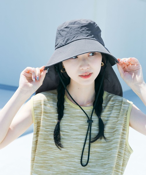 SMELLY（スメリー）の「『撥水/UVカット』サンシェードバケットハット（ハット・レディース・チャコールグレー/ベージュ・-）」の7枚目の写真