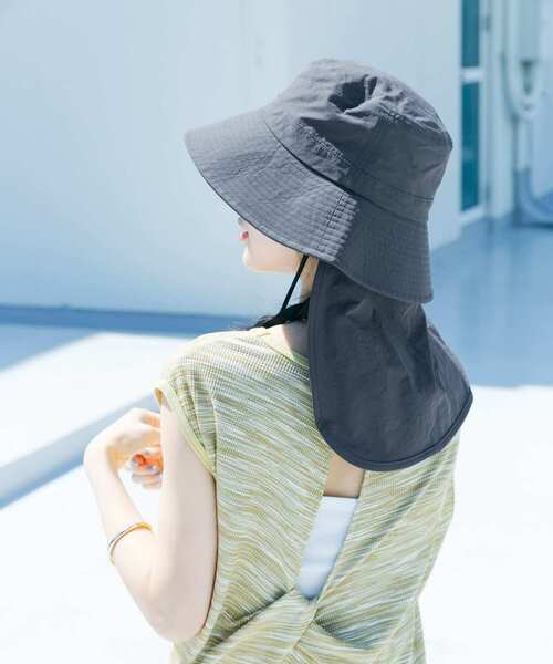 SMELLY（スメリー）の「『撥水/UVカット』サンシェードバケットハット（ハット・レディース・チャコールグレー/ベージュ・-）」の4枚目の写真